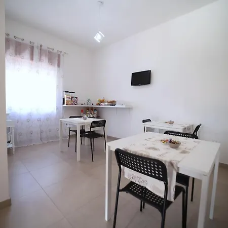 Vannefora Oda ve Kahvaltı San Nicola Arcella